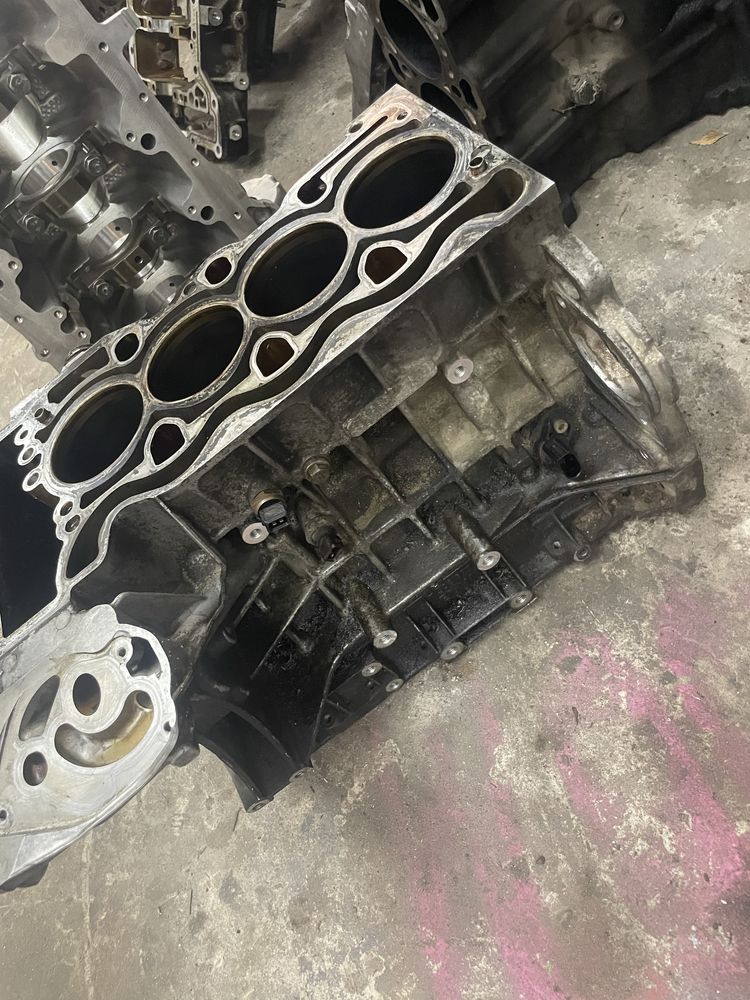 Блок двигуна  bmw n42b20 e46 90 81 83 60 91 n46 розборка мотор колінва