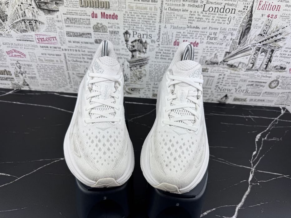 Оригінал Розмір 39 Кросівки Hoka One One Clifton 9 Взуття