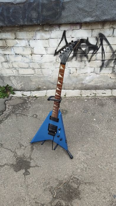 Електрогітара Conquest Flying V, floyd-брідж 2 хамбакера