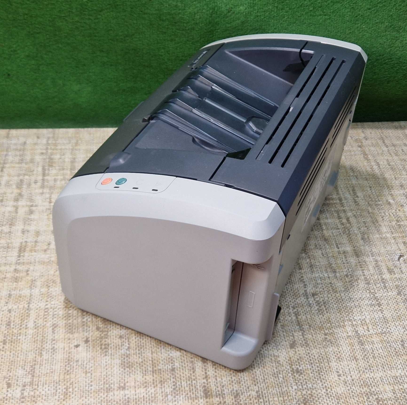 Drukarka laserowa HP LaserJet 1010 - toner i komplet kabli - 10 076 s