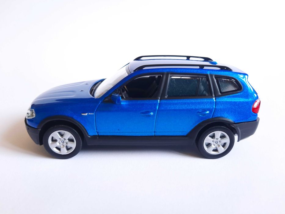 Колекційна Автомодель WELLY: Nex — BMW X3 3.0i E83 2004, Синій (1/43)