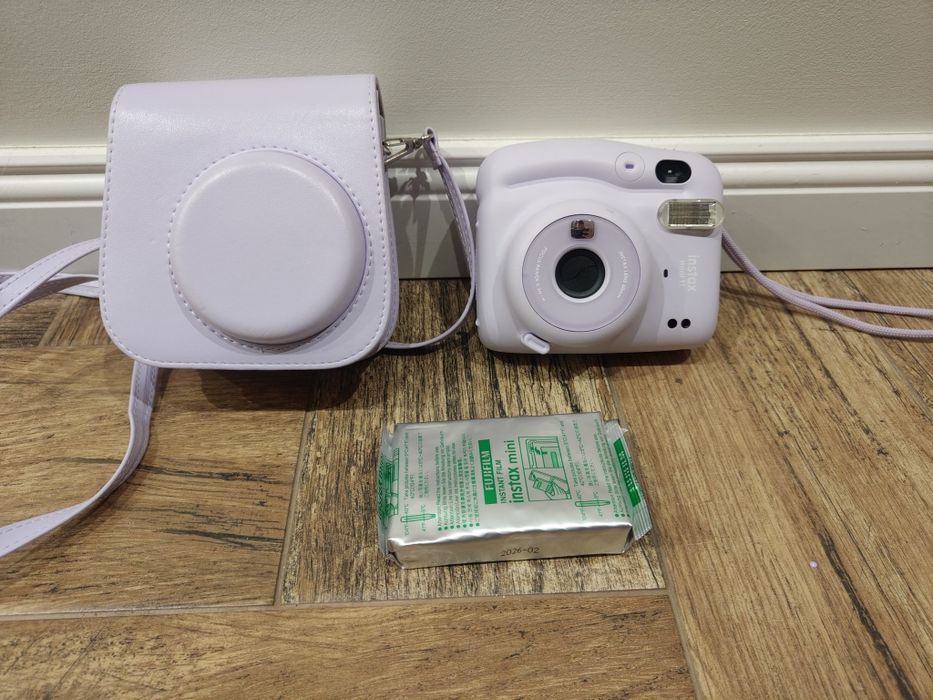 Instax mini 11 + etui + wklady