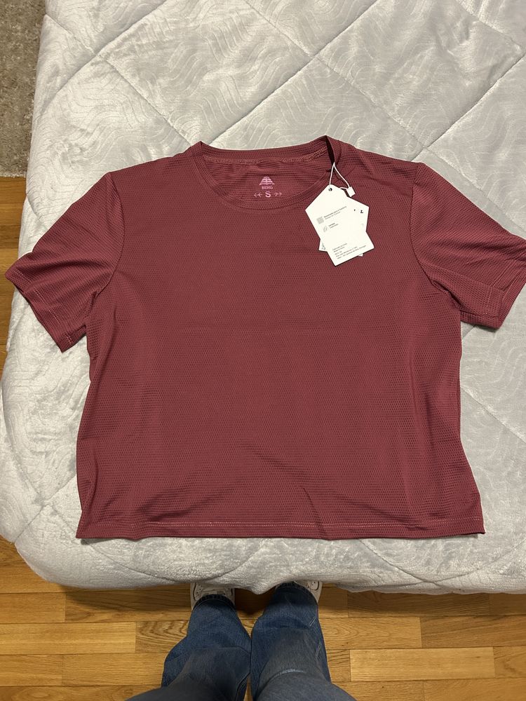 Tshirt bordô de desporto da BERG
