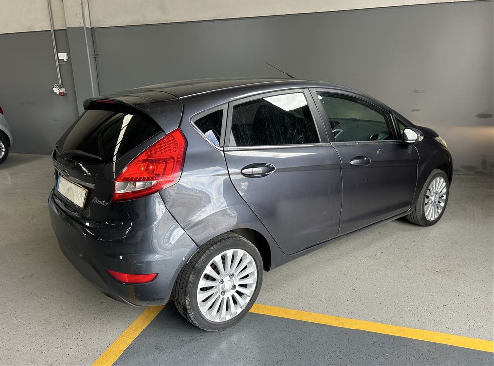 Ford Fiesta 1.4 tdci Titanium de 2010