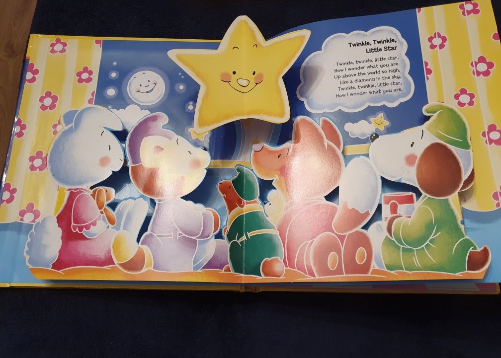 Pop up musical book Twinkle Winkle