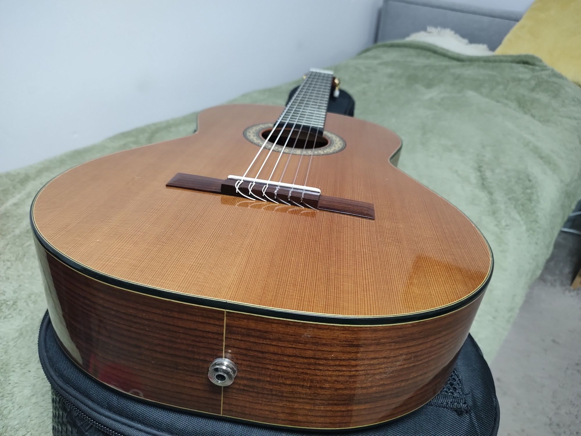 Admira Vitruoso E gitara elektroklasyczna SOFTCASE Palisander i Cedr !