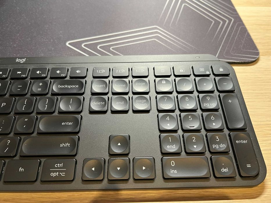 Logitech MX Keys S (ANSI-US) - klawiatura bezprzewodowa, stan idealny