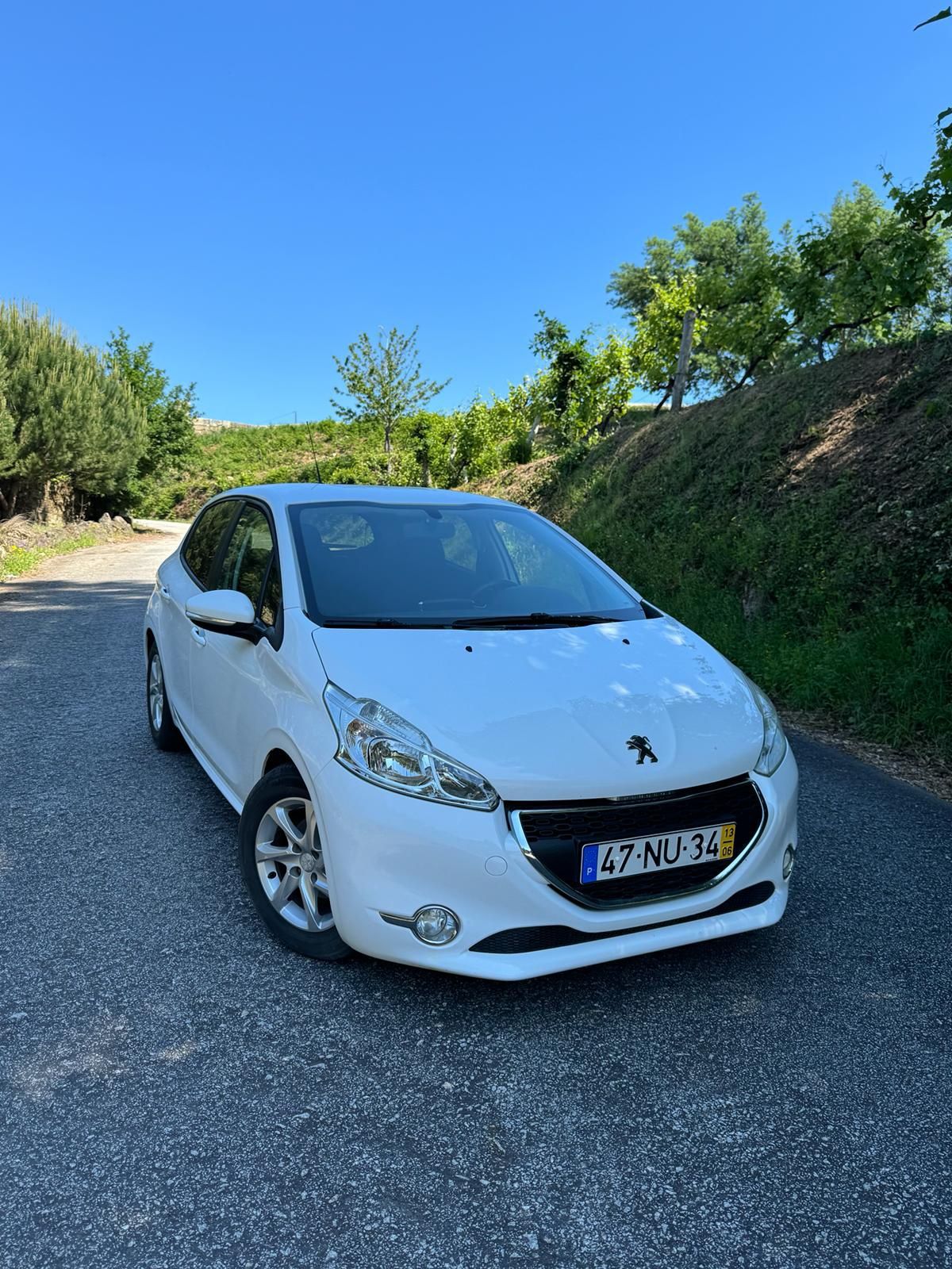 Peugeot 208 1.2 Gasolina Nacional