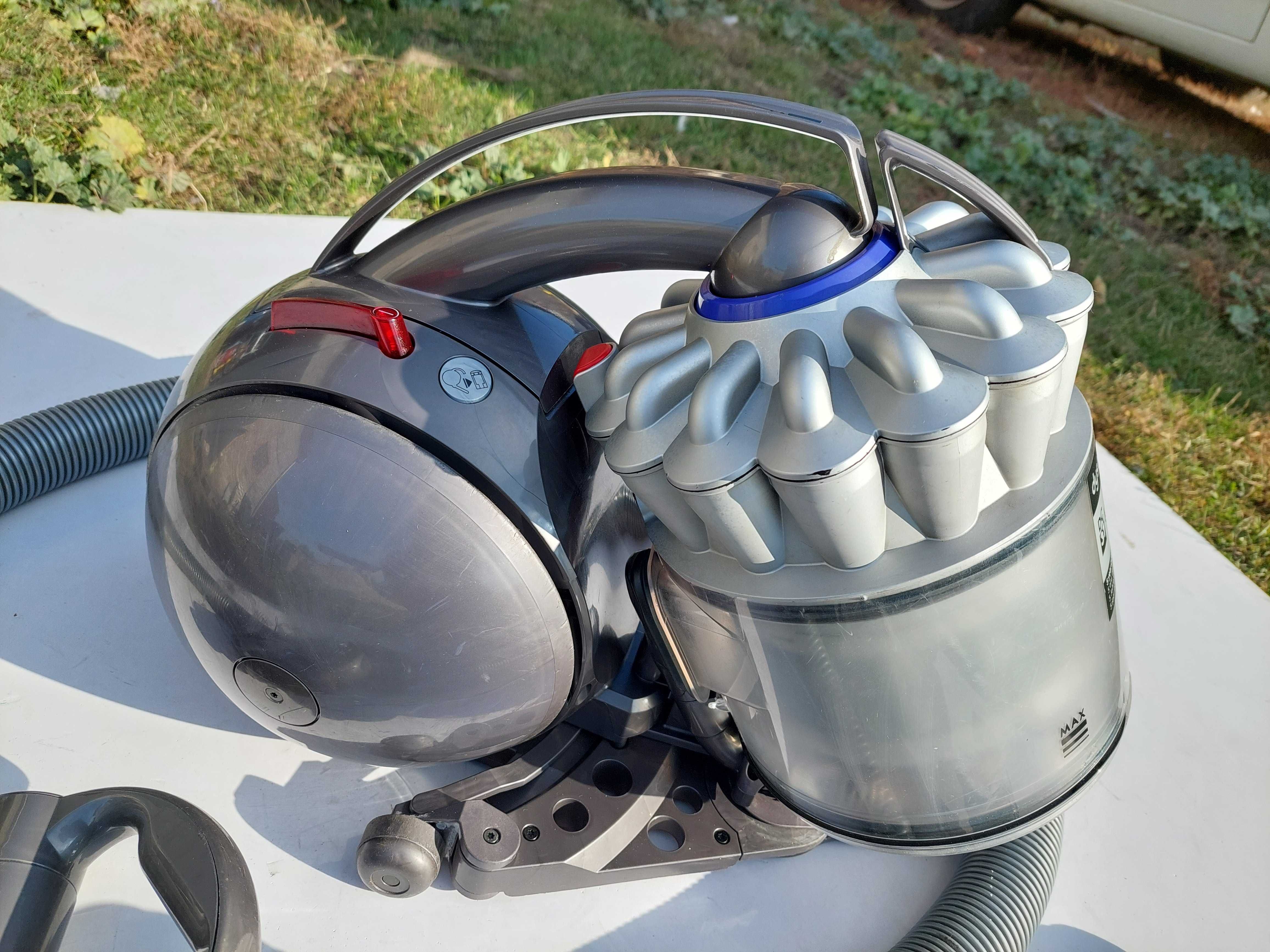 Odkurzacz dyson dc 37 tangle-free