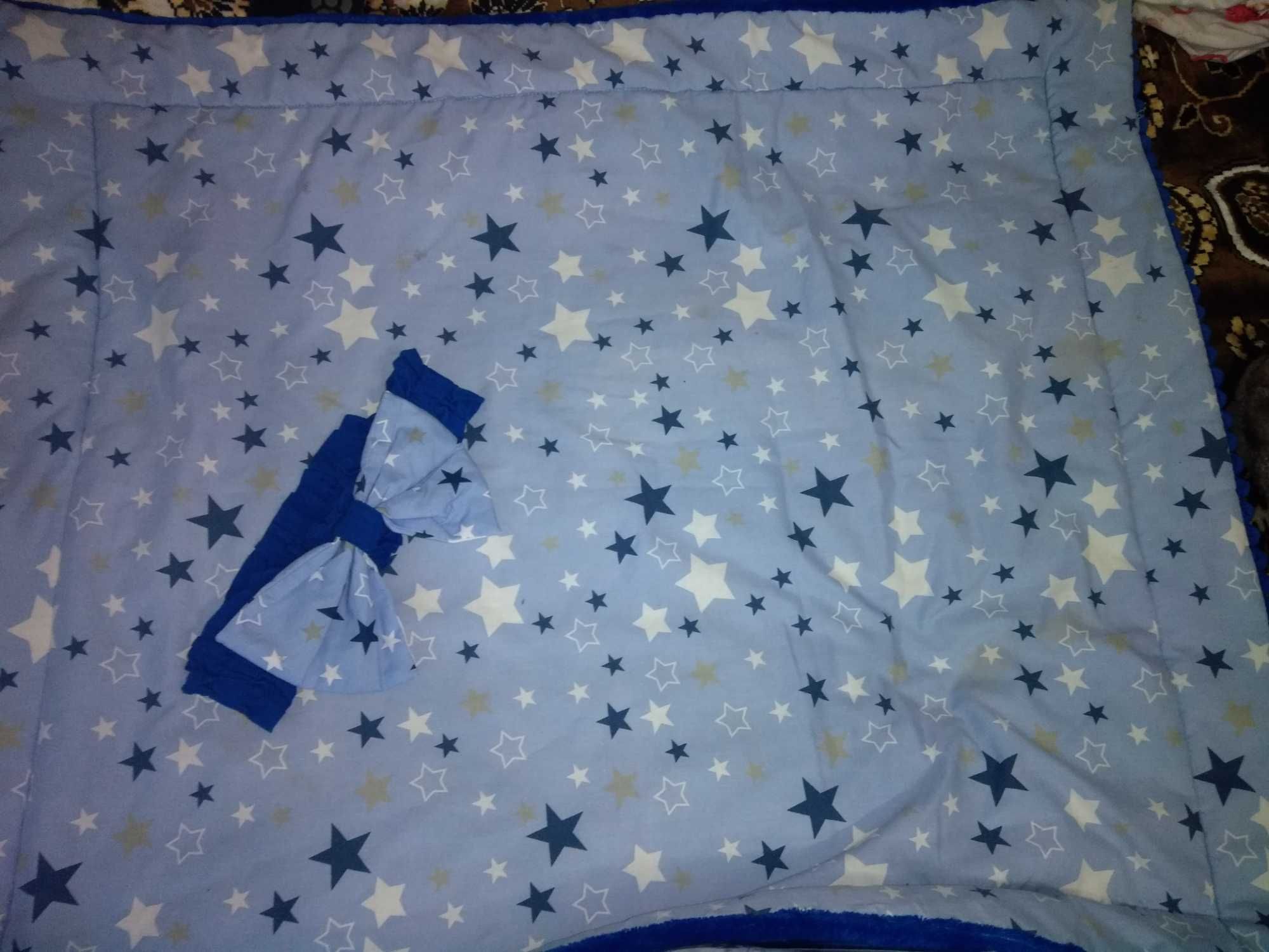 Комплект у дитяче ліжечко(подушки із зв'язками,конверт-одіяльце)