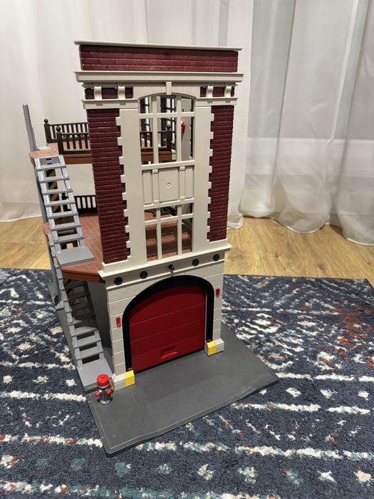 Play mobil domek straz plus budynek straży