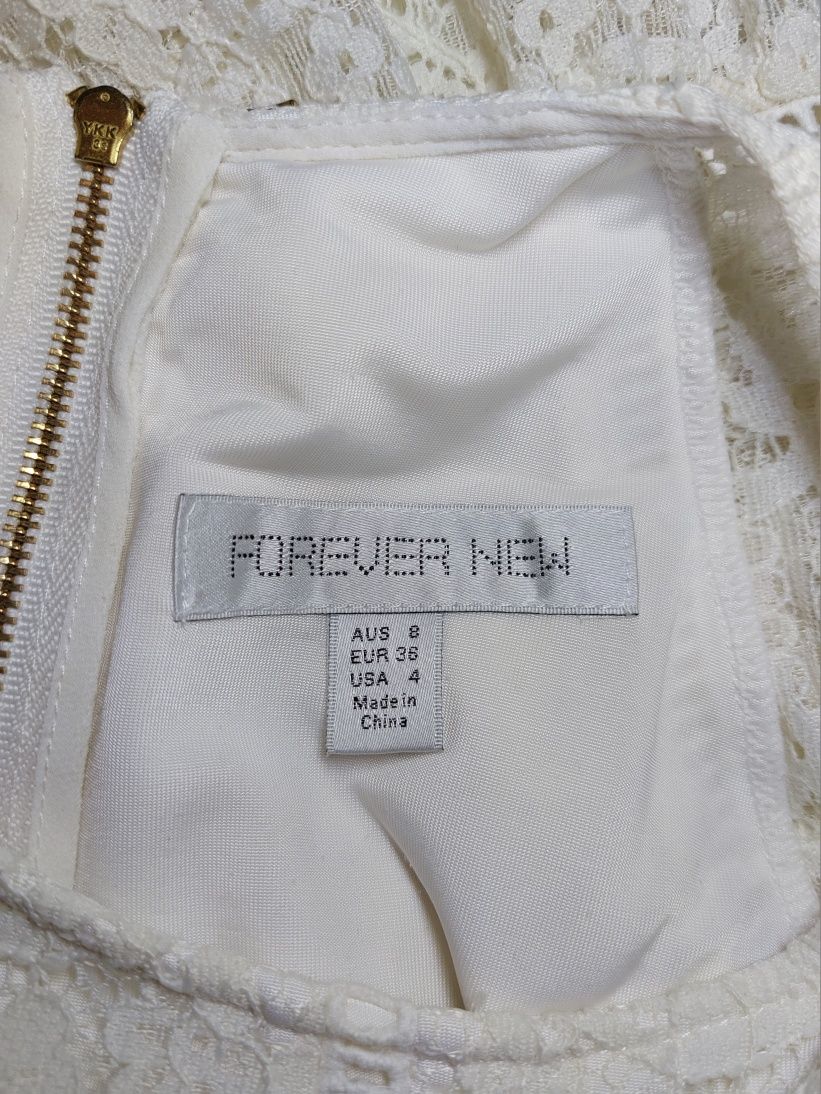 Белое кружевное платье Forever new. Размер S, наш 42-44, EUR 38.