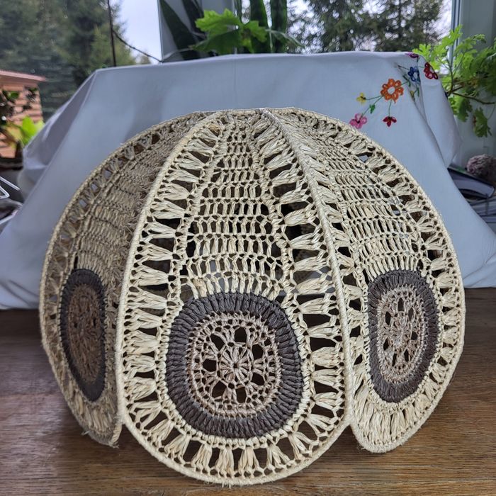 Stary klosz BOHO z naturalnej trawy
