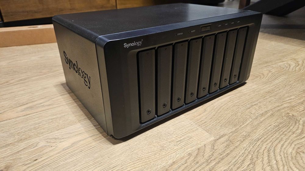 Serwer plików NAS Synology DS1815+ Intel Atom C2538 2.4 GHz 8GB DDR3