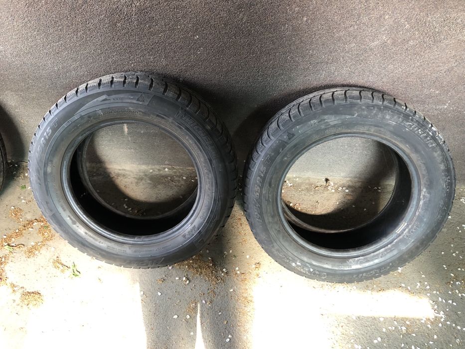 Шини на автомобіль