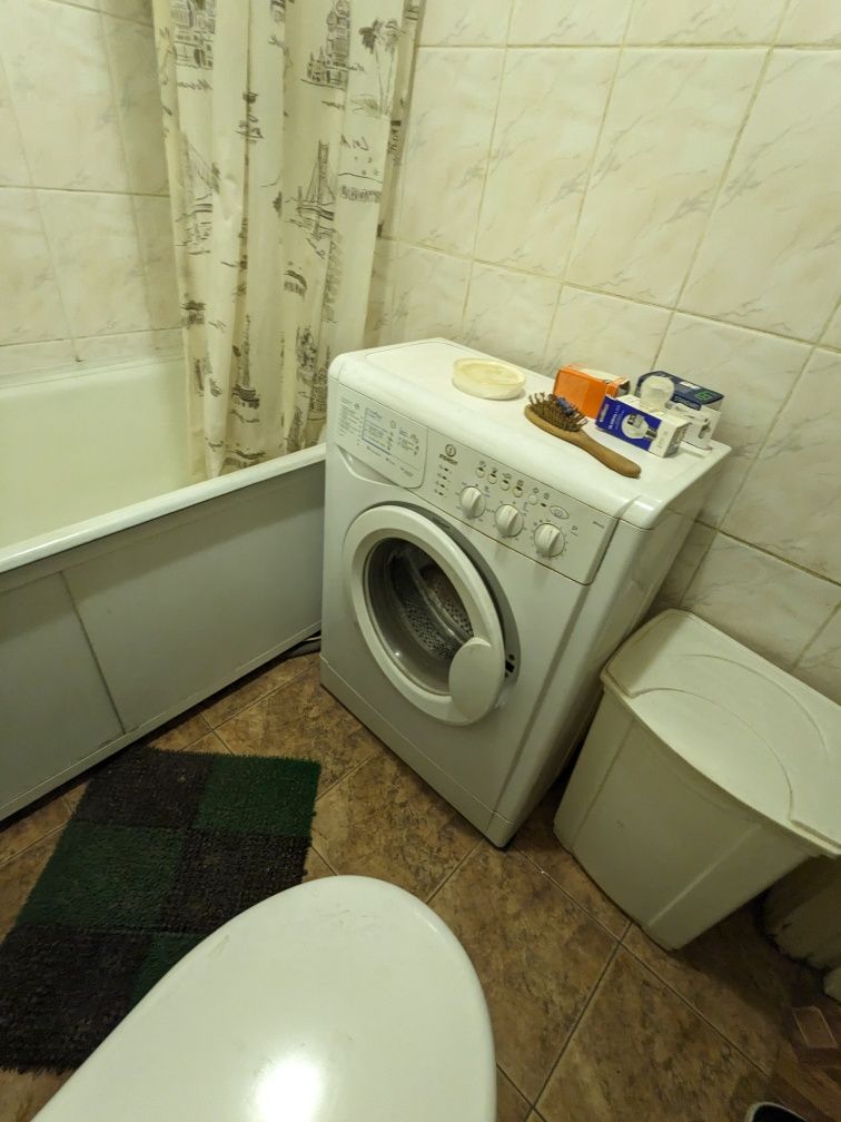 Продам 1 кімнатну квартиру на Зеленій