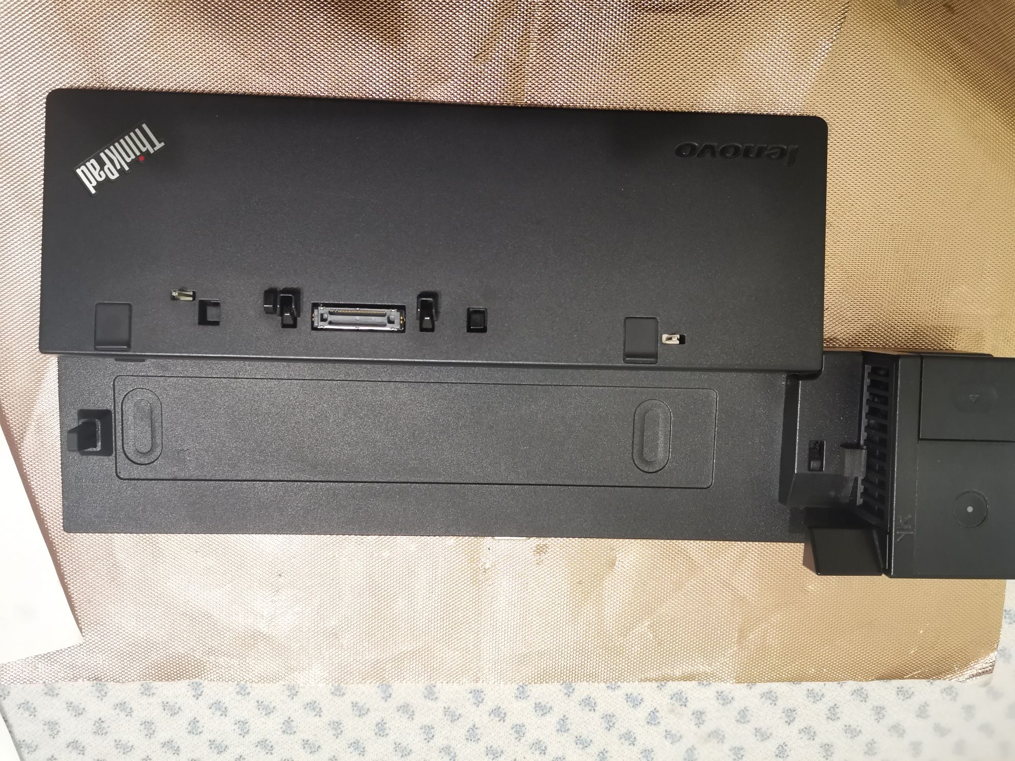 Док-станция для ноутбука Lenovo ThinkPad Basic Dock 40A0