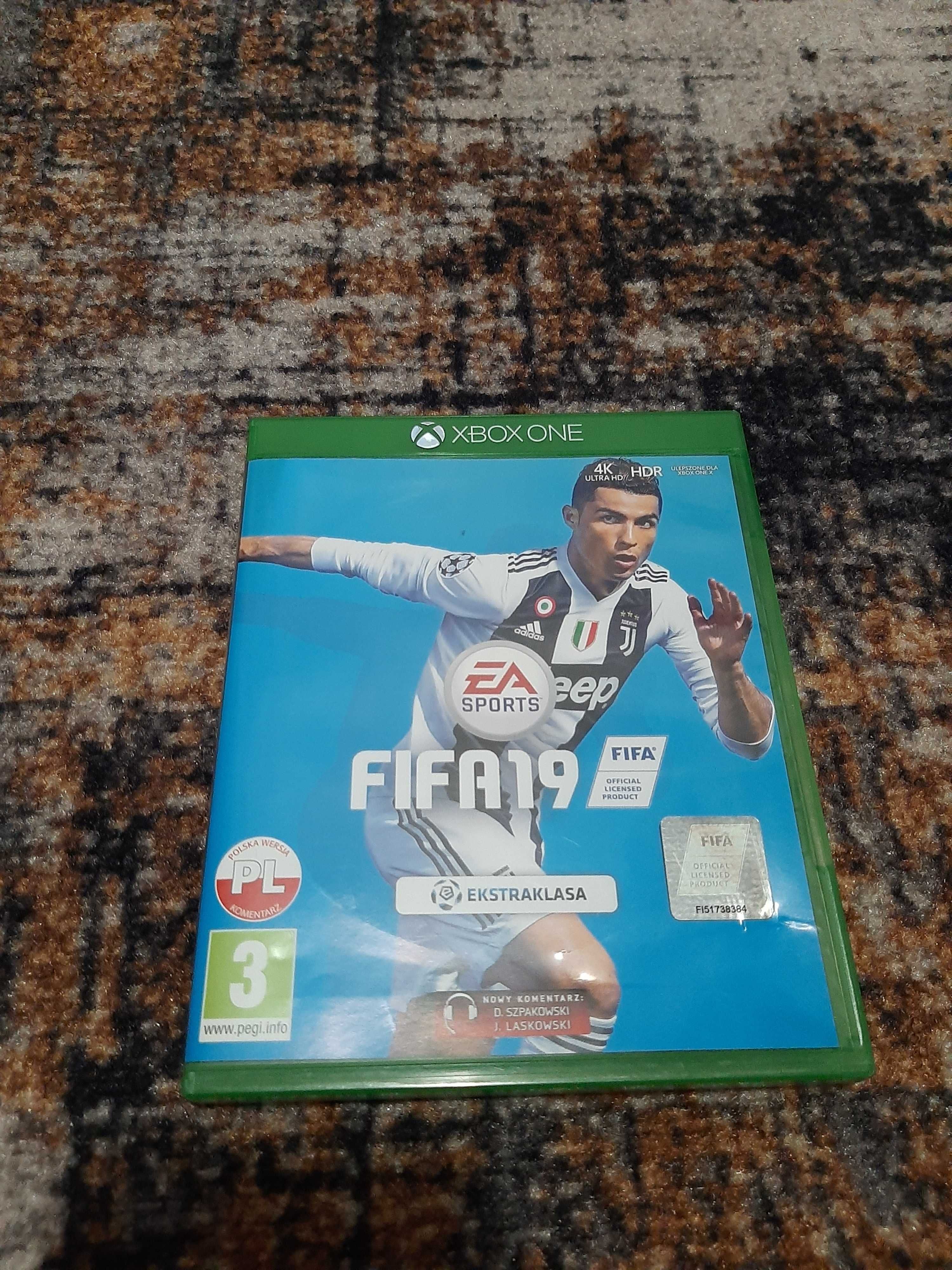 Gra Fifa 19 na Xbox One S/X