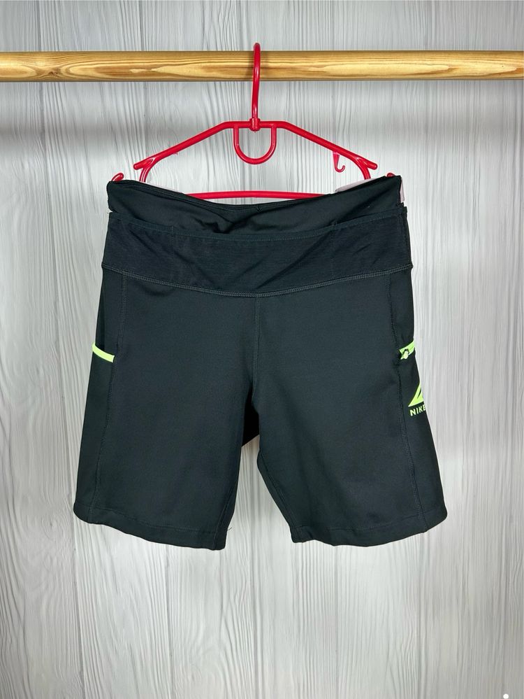 Nike Trail шикарні спортивні шорти з гарним дизайном Оригінал