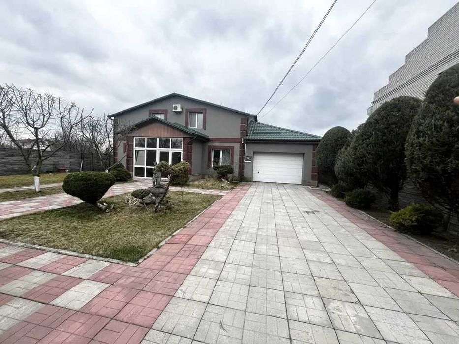 Продам 2 этажный дом в Березановке на левом берегу