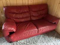 Skórzana sofa rozkladana+fotel elektryczny+pufa