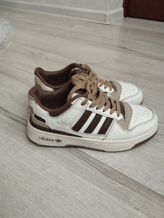 Кросівки шкіряні odidos 36 розмір