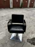 Fotel fryzjerski hydrauliczny czarny – salon / barber / kosmetyczka