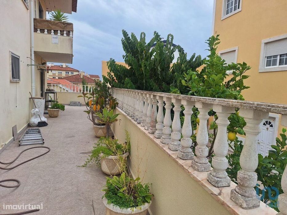 Apartamento T3 em São Domingos de Rana de 131,00 m2
