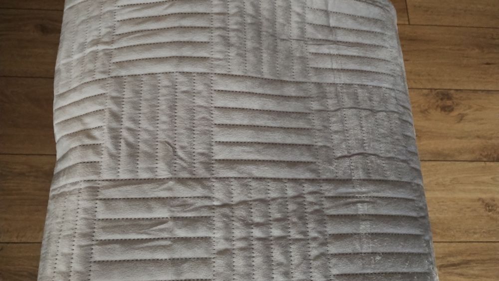 Narzuta na łóżka 200/220