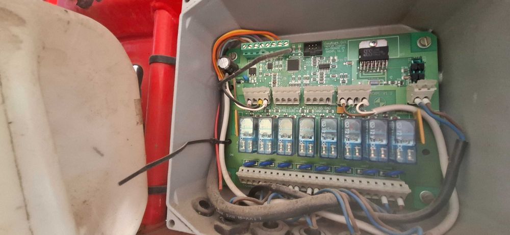 Opryskiwacz Agromehanika, 1200 litrów. Belka 18 metrów. Uszkodzony