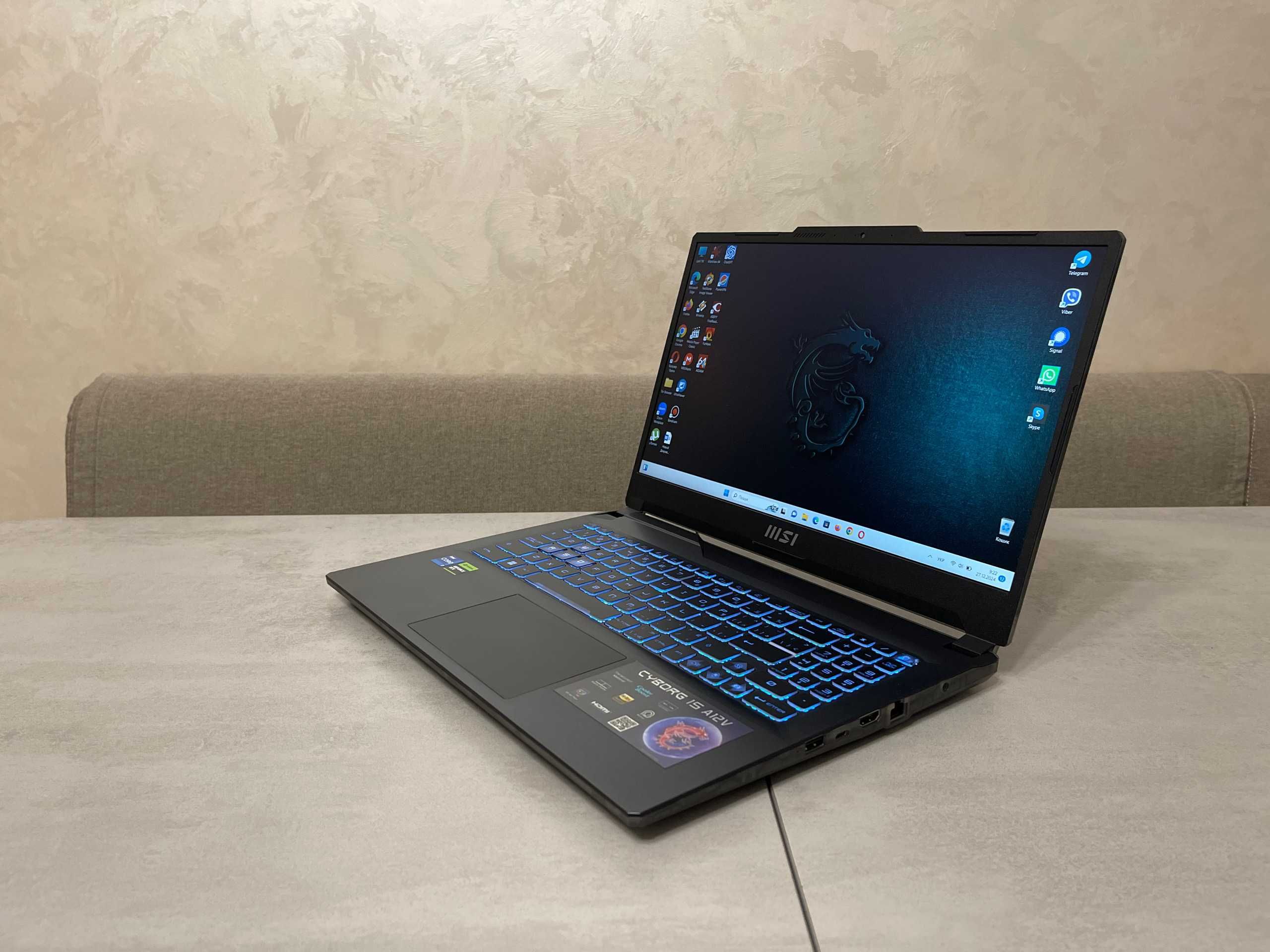 Ігровий ноутбук MSI Cyborg A12VF, i7-12650H, 16GB, nVidia RTX 4060 8GB