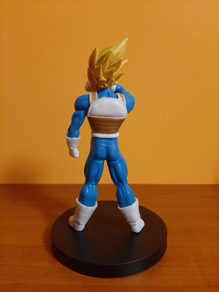 Figura dragon ball (Vegeta super saiyan 18CM)