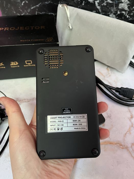 Портативный смарт проектор