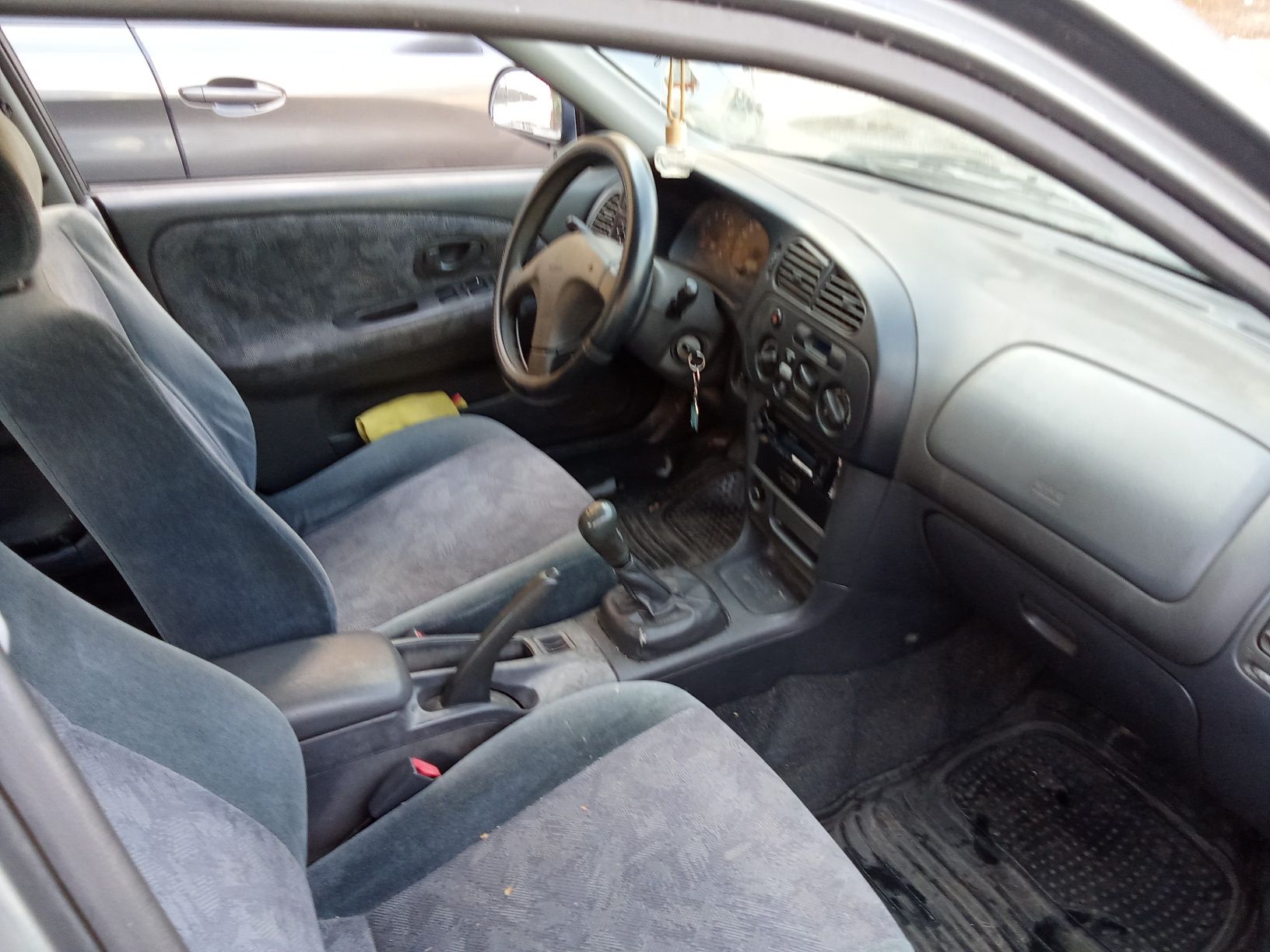 Mitsubishi lancer 1.3  em muito bom estado