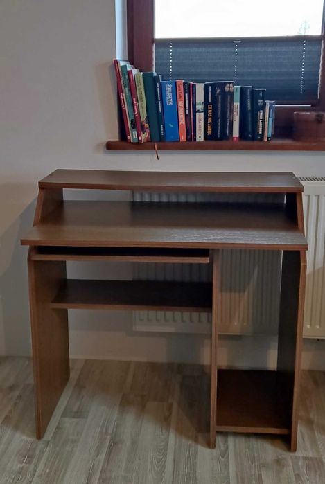 Biurko Komputerowe / Stolik RTV - Idealny do Home Office lub Studio