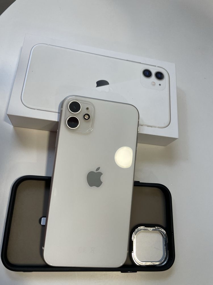 Iphone 11 64 gb w bardzo dobrym stanie!!