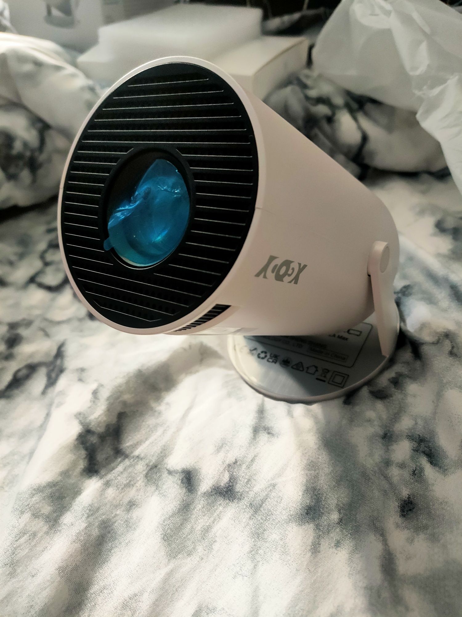 Портативний смарт проектор XGODY Gimbal 3