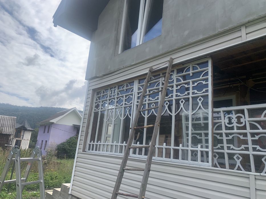 Вікна деревяні декоративні , балконні