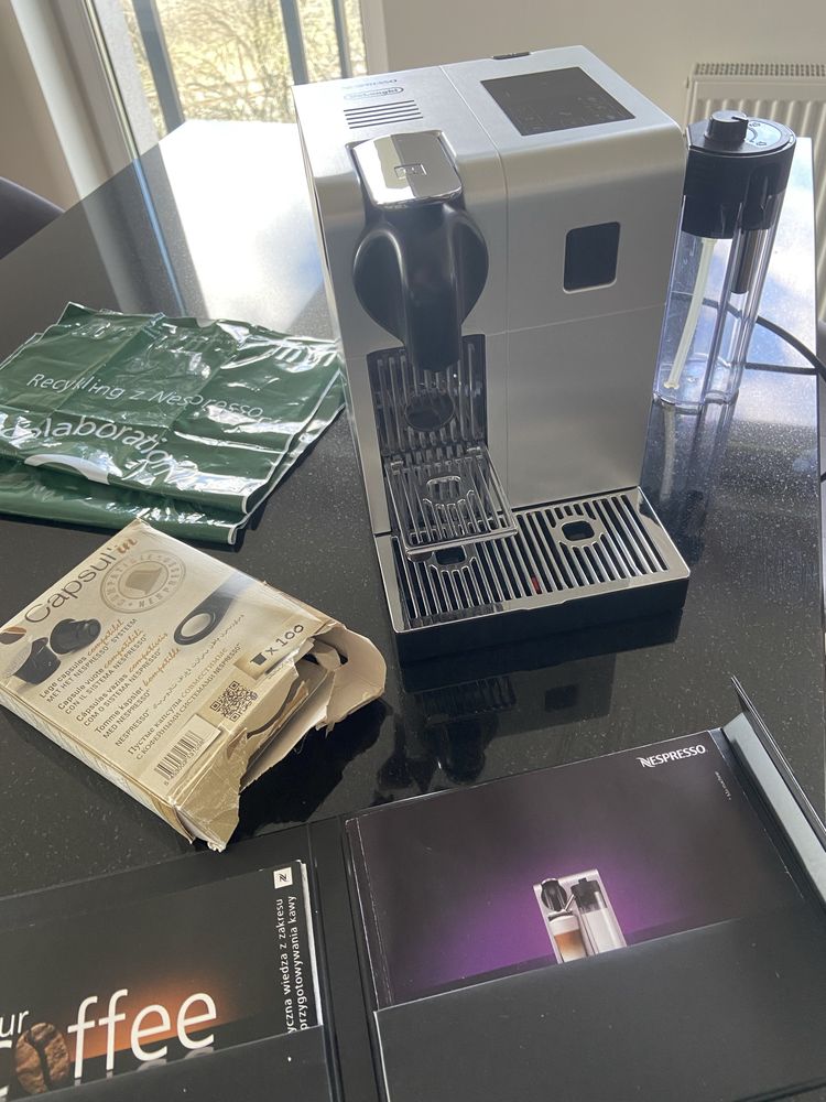 Ekspres DeLONGHI EN750.MB LATTISSIMA PRO nespresso