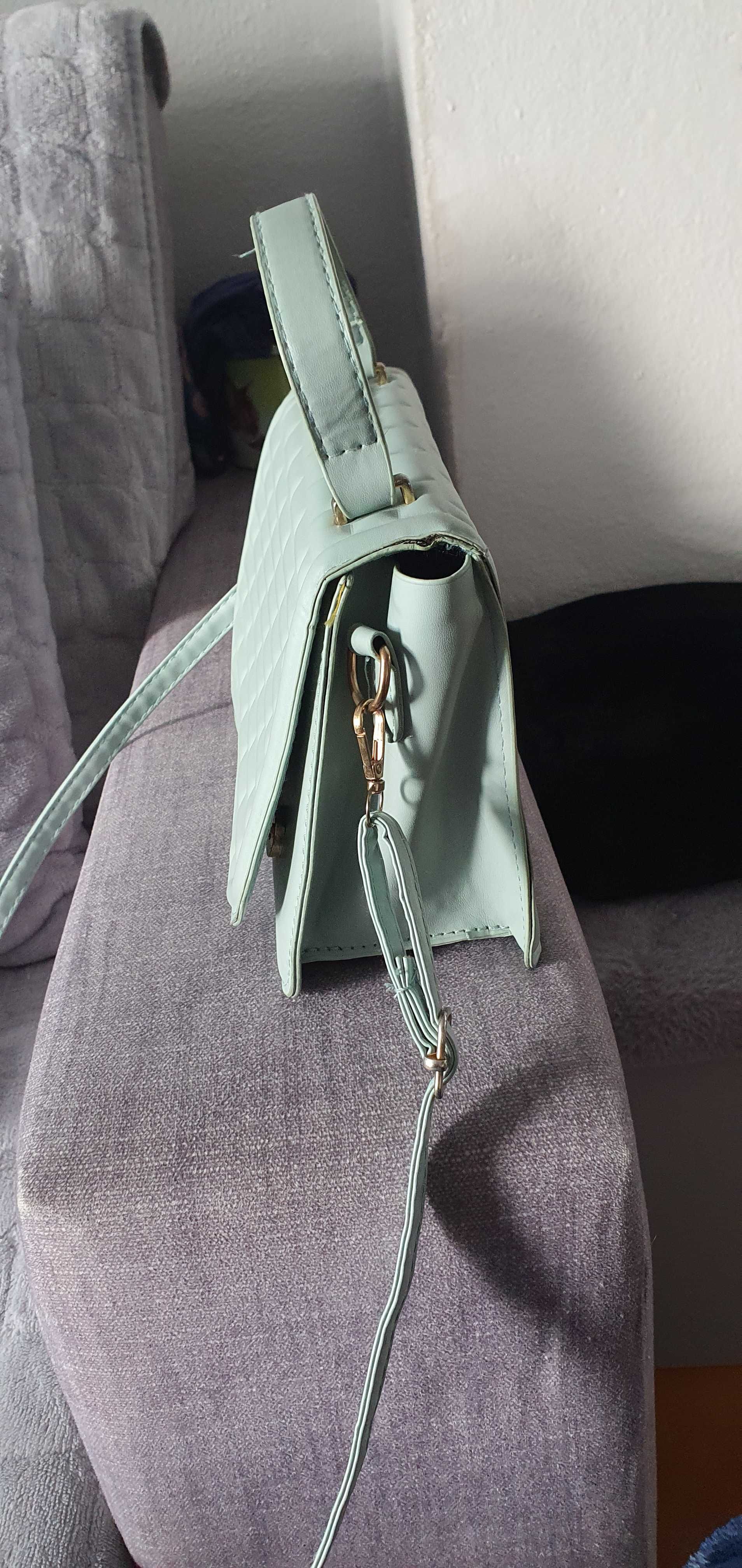 Bolsa pequena verde