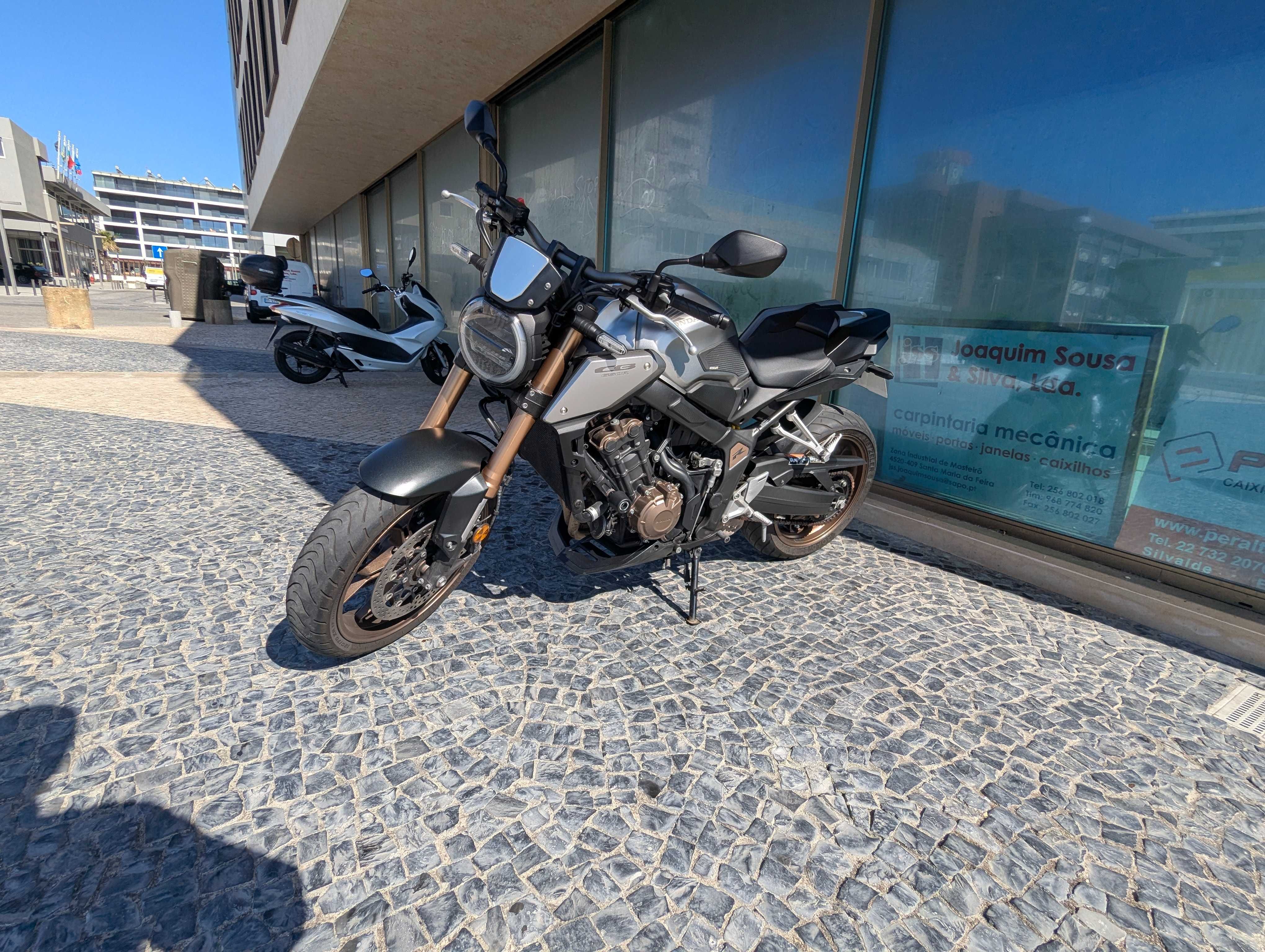 Mota Honda CB650r como nova com extras