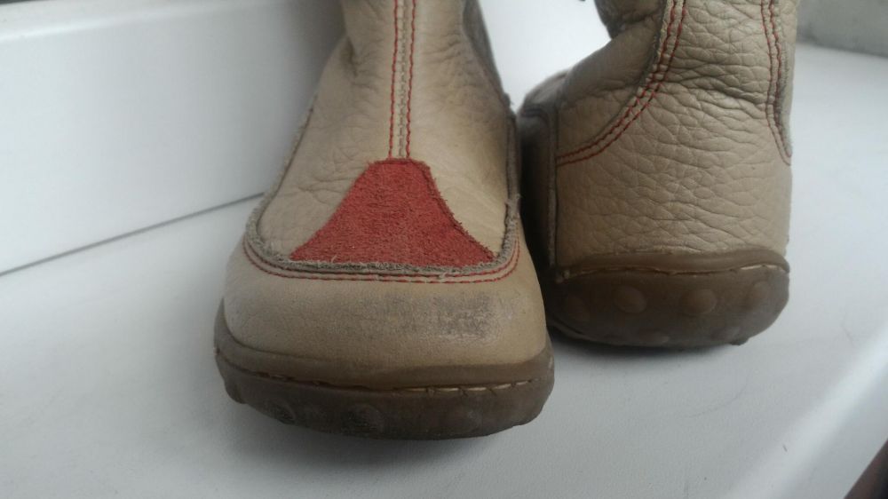Ботинки ботиночки Primigi 24р Италия на девочку кожаные.