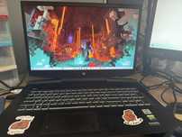 Laptop HP Pavilion + słuchawki Razer