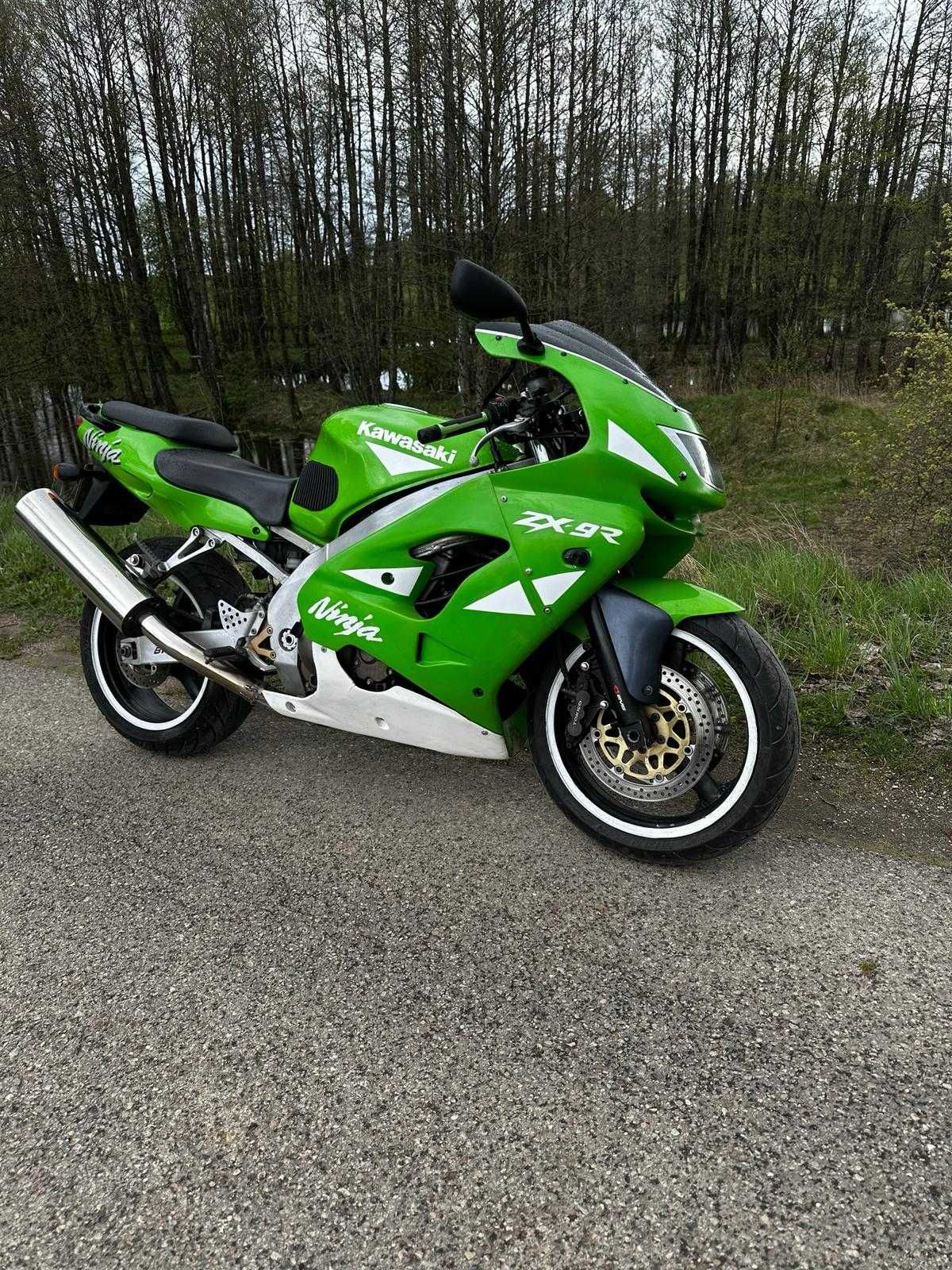 Kawasaki ZX9R 1998