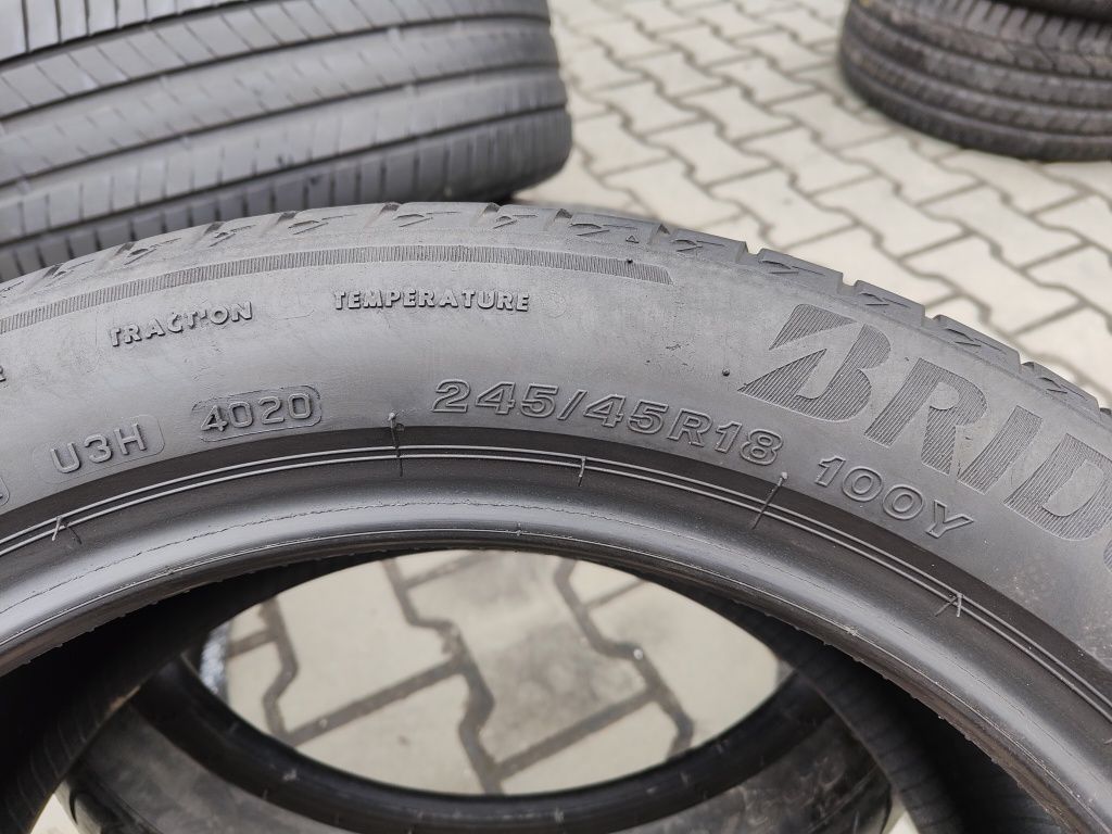 245/45/18 Bridgestone Turanza T005