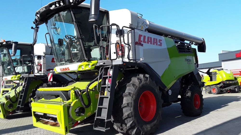 Claas TRION 650  kombajn zbożowy - lokalizacja - Olsztyn (woj. warmińsko - mazurskie)