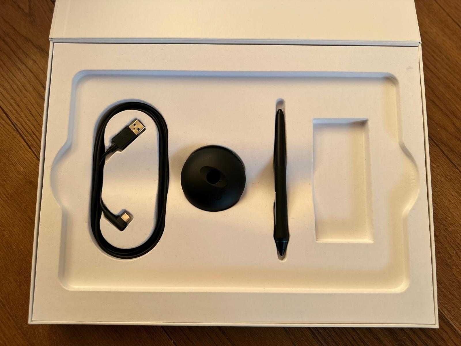 WACOM Intous ProPTH-660-N