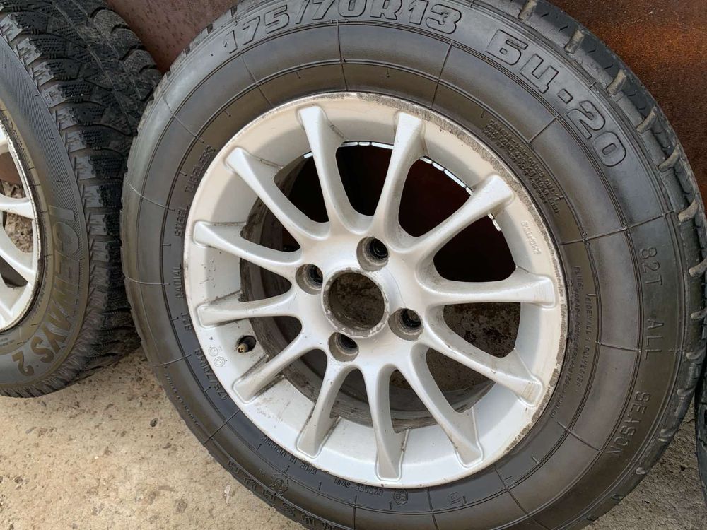 Продам диски с резиной R13 175/70 4/100