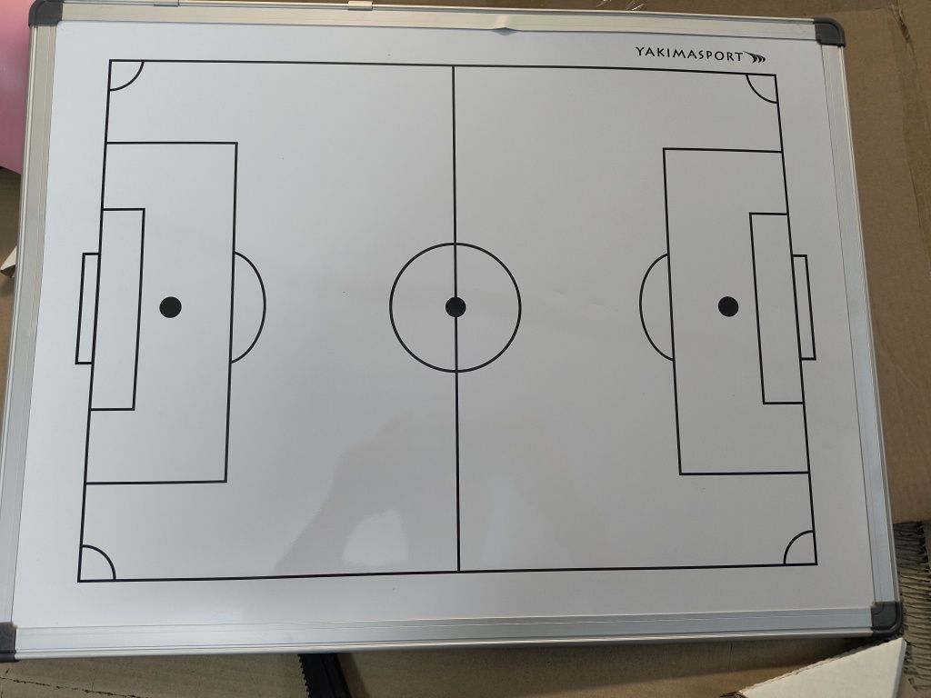 Tablica taktyczna45x60 Yakimasport magnetyczna z  minimalnym uszkodze