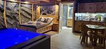 Domek Glamping z jacuzzi w środku niezapomniany nocleg w górach